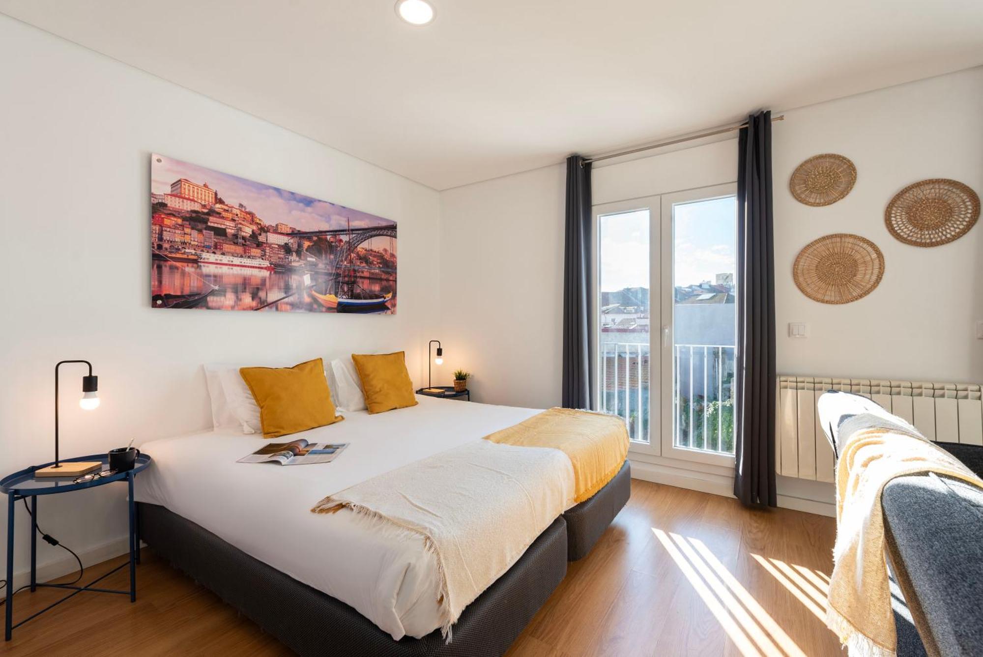 Joivy Olimpio Studio In The Heart Of The City Apartment Porto Bagian luar foto