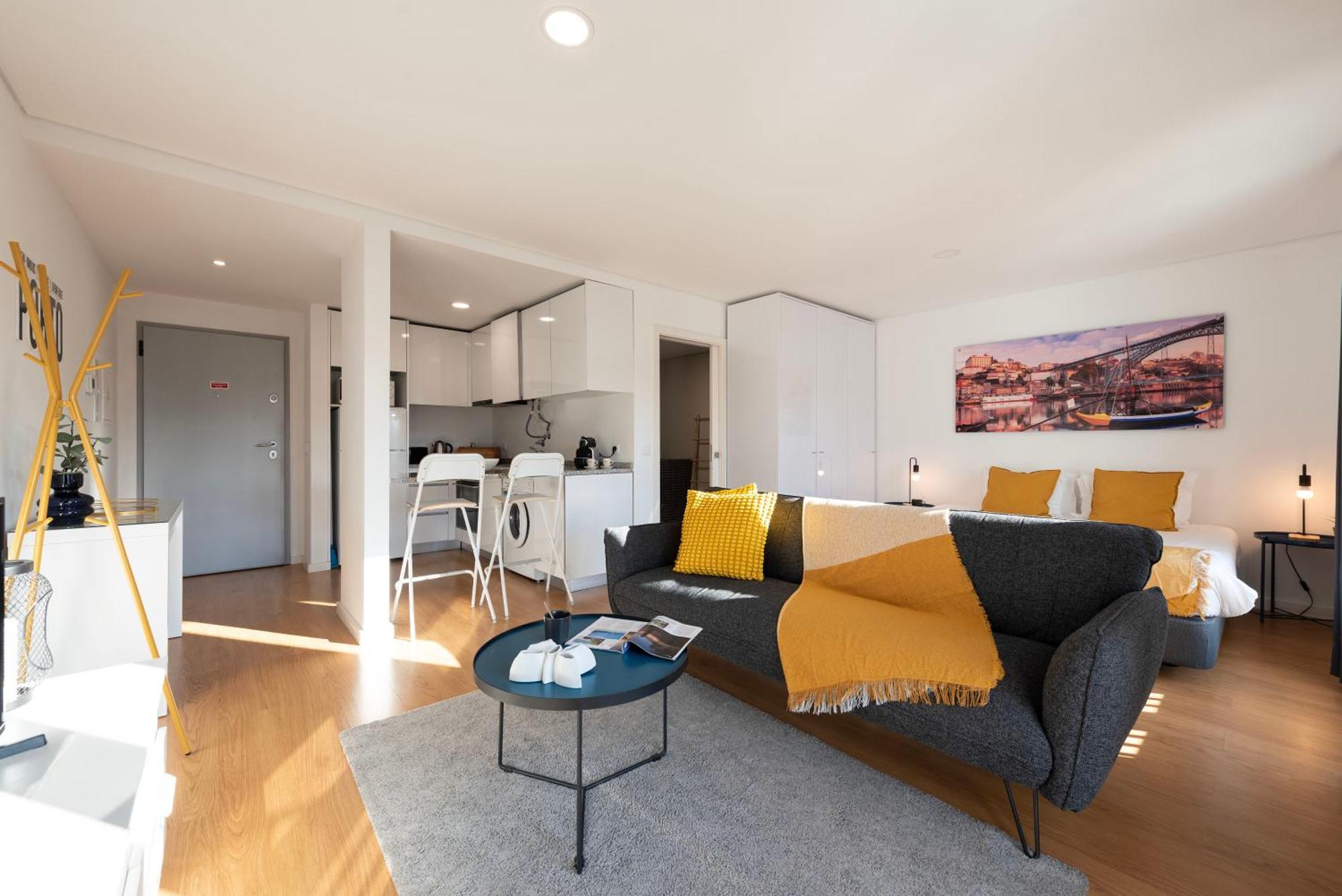 Joivy Olimpio Studio In The Heart Of The City Apartment Porto Bagian luar foto