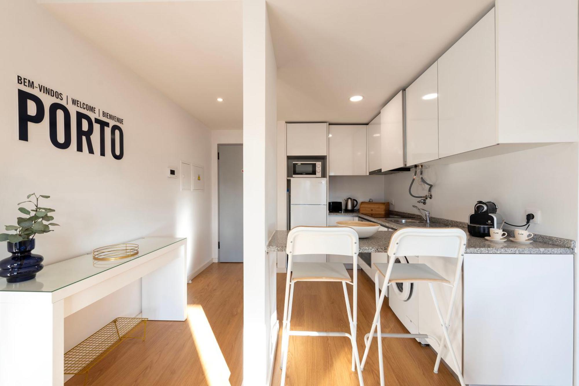 Joivy Olimpio Studio In The Heart Of The City Apartment Porto Bagian luar foto