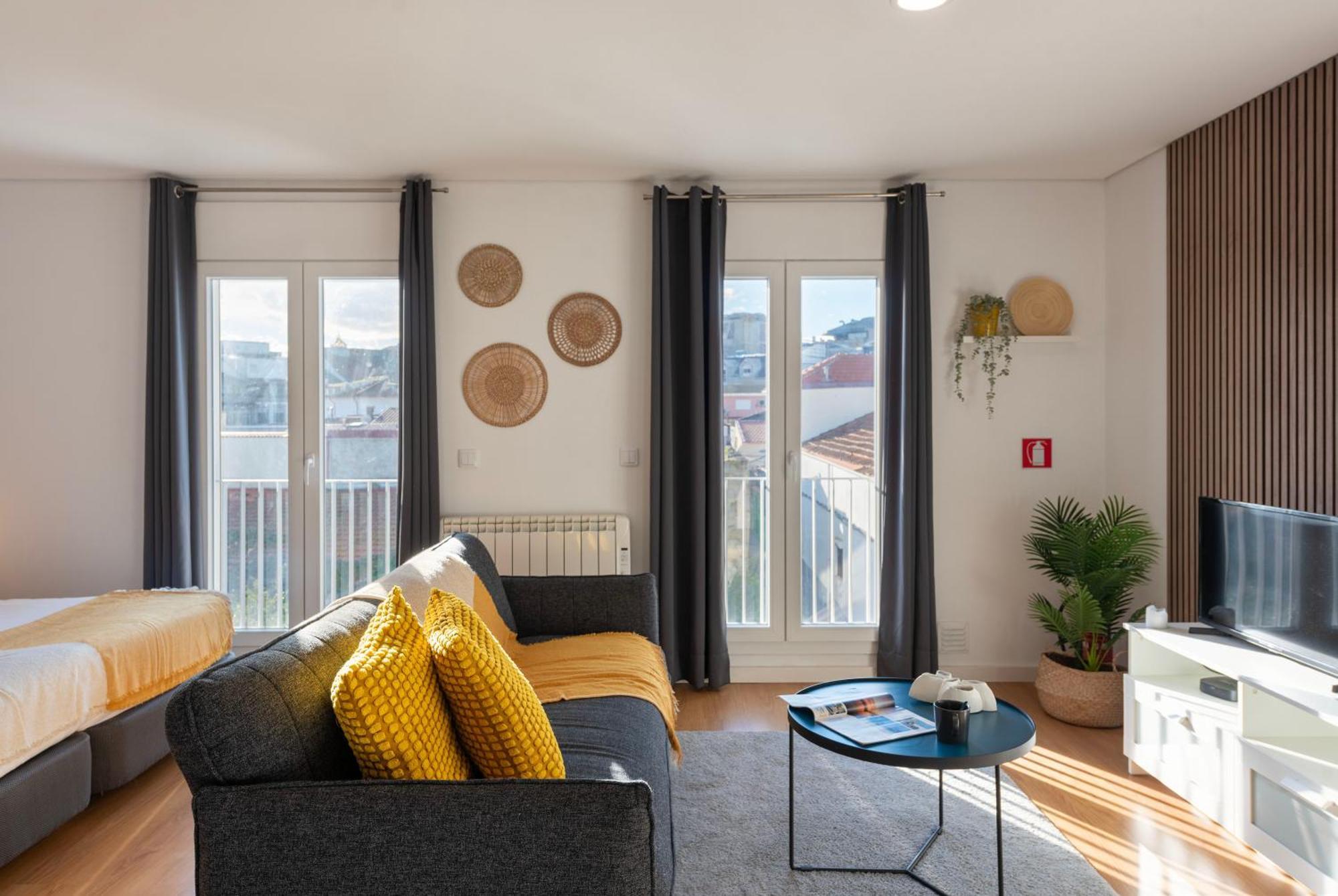 Joivy Olimpio Studio In The Heart Of The City Apartment Porto Bagian luar foto